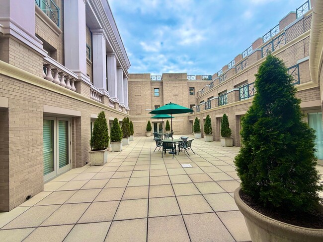 Building Photo - Penn Ave Prominent Neoclassical 1 Bed Condo, w/Balcony, Pool, Gym. - Furnished Option, Parking Op...