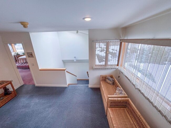 Building Photo - 458 Cider Mountain Rd