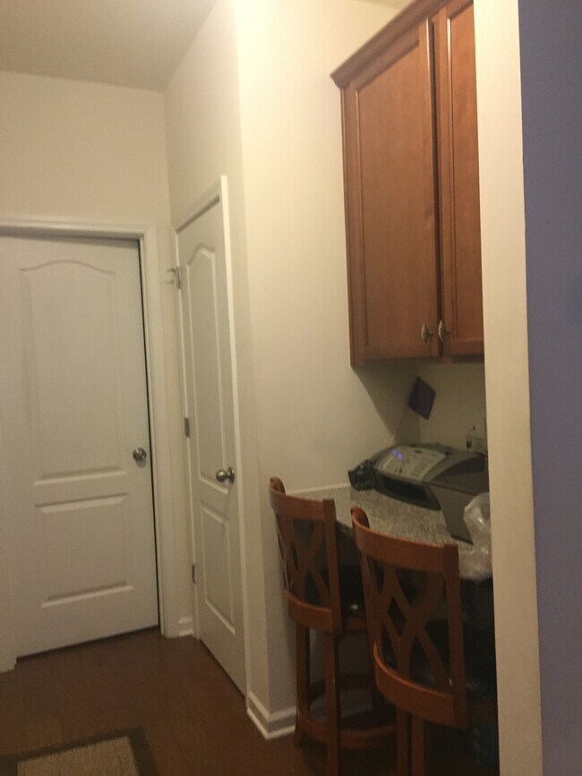 Building Photo - 10519 Royal Winchester Dr