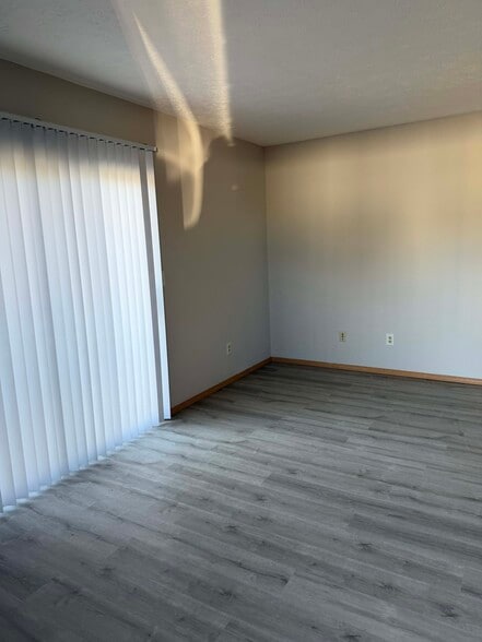 Building Photo - Fairway