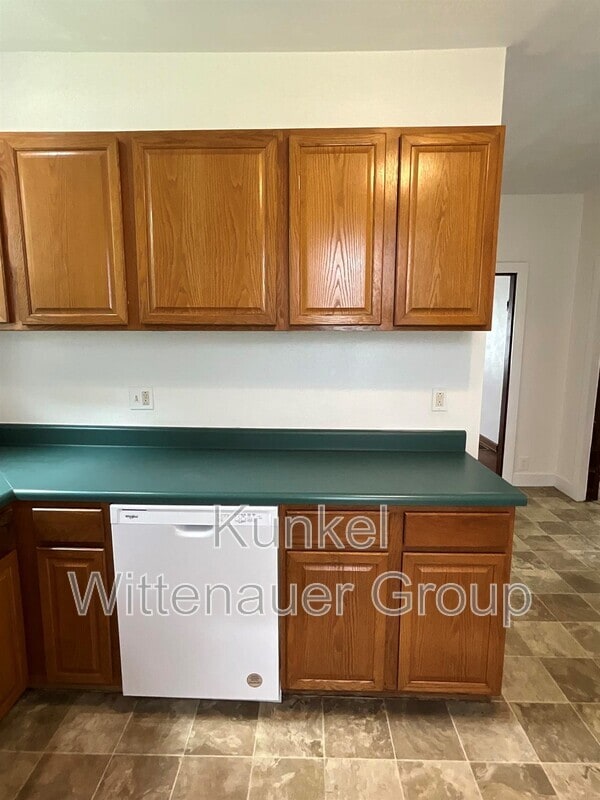 Building Photo - 310 E Washington St