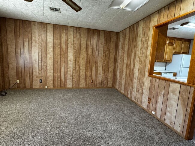 Building Photo - 606 SW 26th Pl