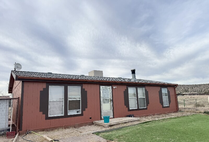 Building Photo - 270 W Ahonen Rd