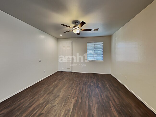 Building Photo - 14376 N Bannerstone Ct