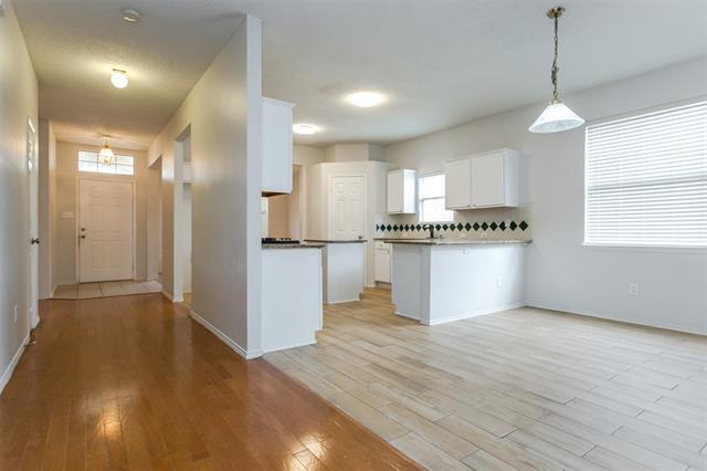 Building Photo - 738 Opal Ln