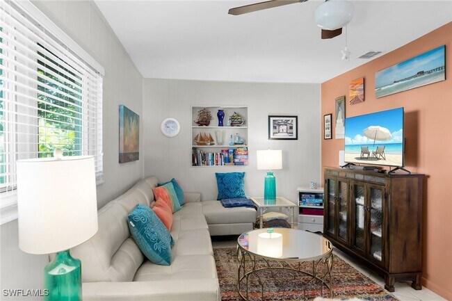 Building Photo - 1337 Wisconsin Dr