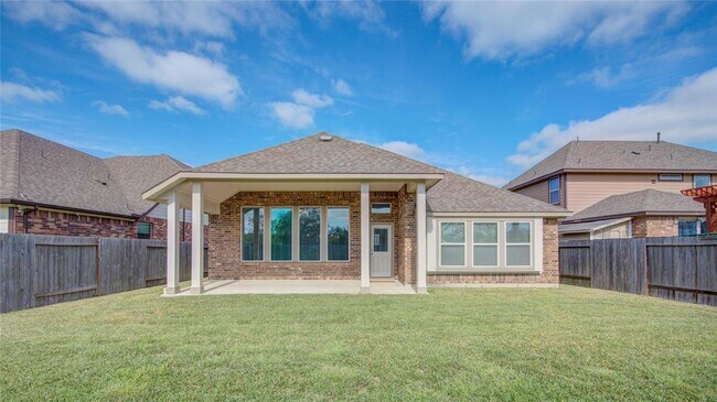 Building Photo - 12704 Southern Oaks Landing