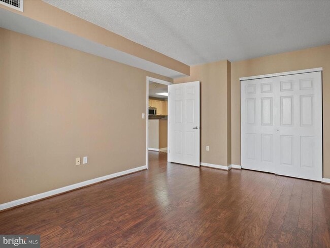 Building Photo - 2726 Gallows Rd
