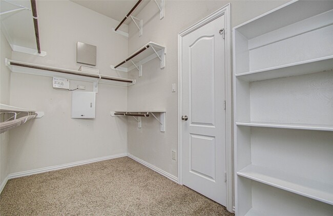 Building Photo - 17702 Jacobs Ladder Ct