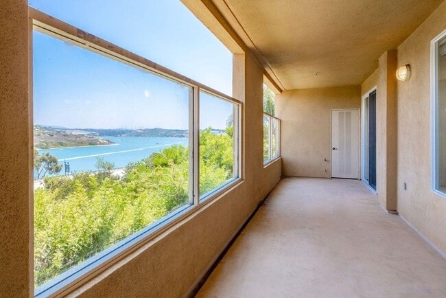 Building Photo - Carlsbad Condo West of 5 Freeway with Lagoon Views - Available June 1st!