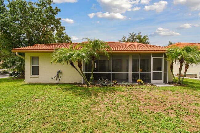 Building Photo - 4327 Murfield Dr E