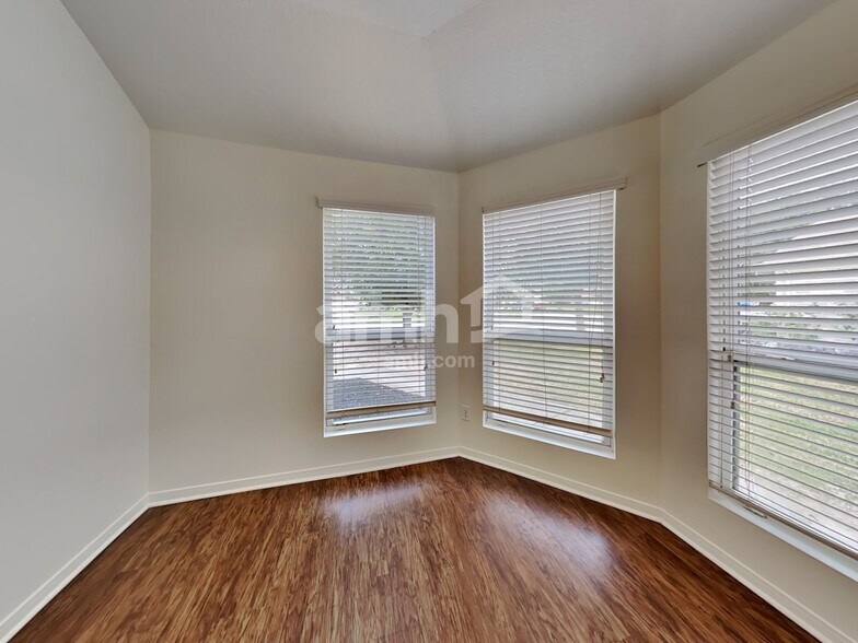 Building Photo - 16823 Accolade Way