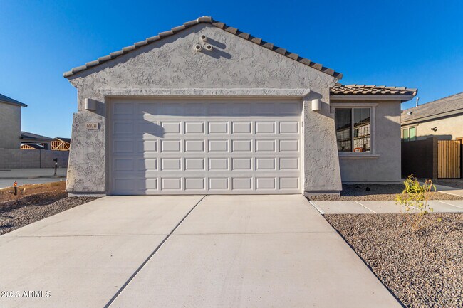 Primary Photo - 6970 W Gwen St