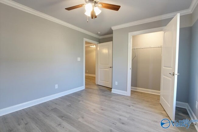 Building Photo - 26480 Naomi Wy