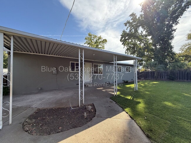 Building Photo - 847 Nancy Ln
