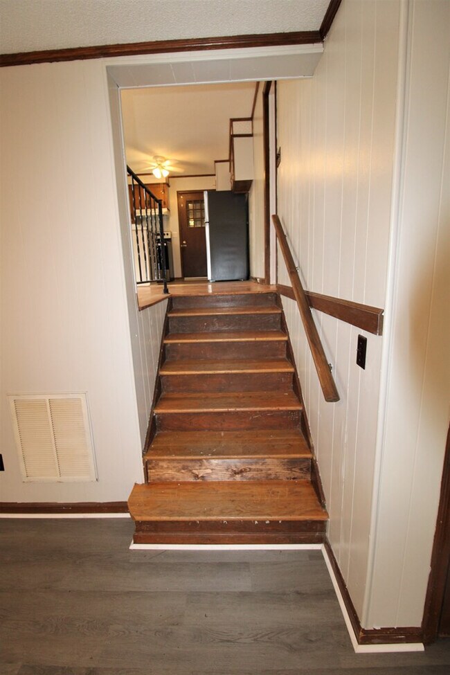 Building Photo - 2378 Valleybrook Rd