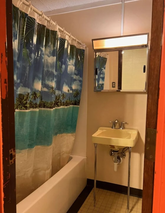 Building Photo - 324 Mound Ave