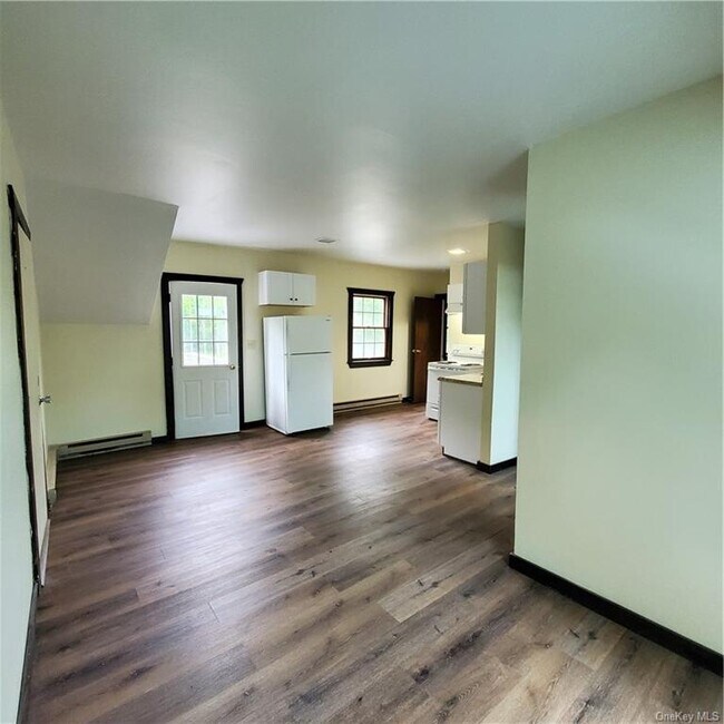 Building Photo - 32 Bircher Ave