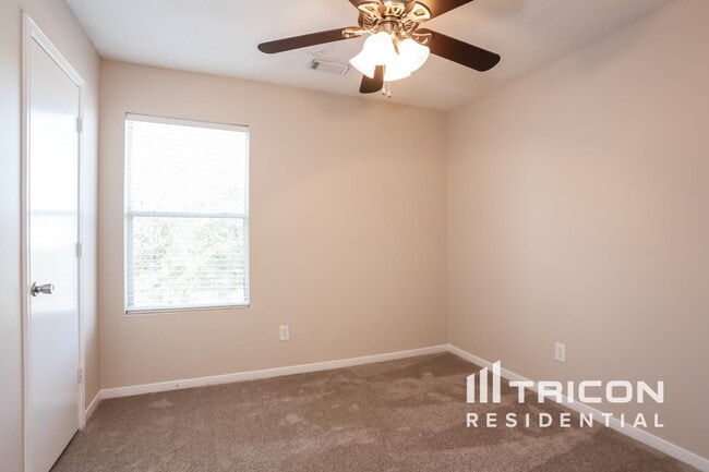 Building Photo - 1114 Fairlane Square