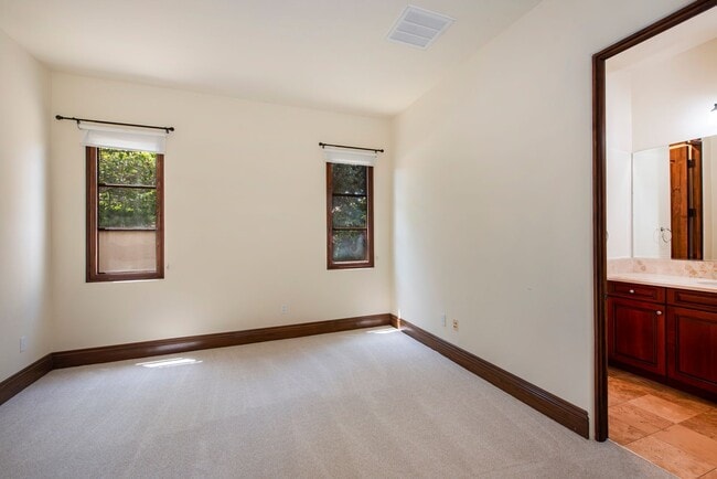 Building Photo - 7767 Kestrel Ln