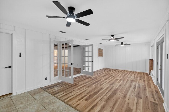 Building Photo - 2821 Metz Dr