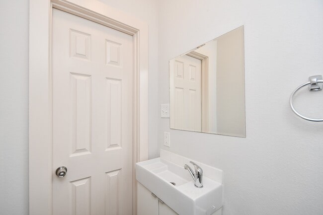 Building Photo - 4108 McKinney St