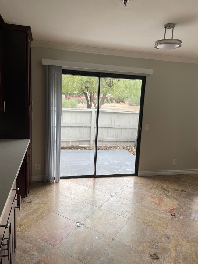 Building Photo - 43376 Cook St