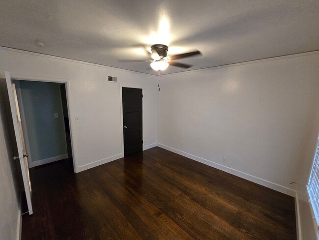 Building Photo - 1320  Polly&#39;s Trust Colonial