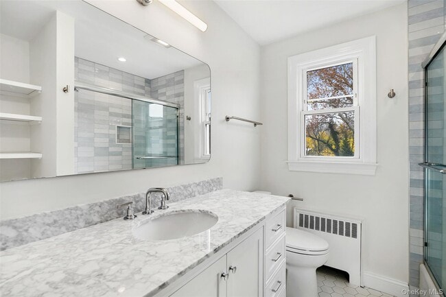 Building Photo - 11 Orchard Ave