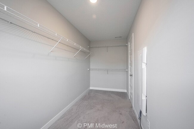 Building Photo - 7278 Zanesville Rd