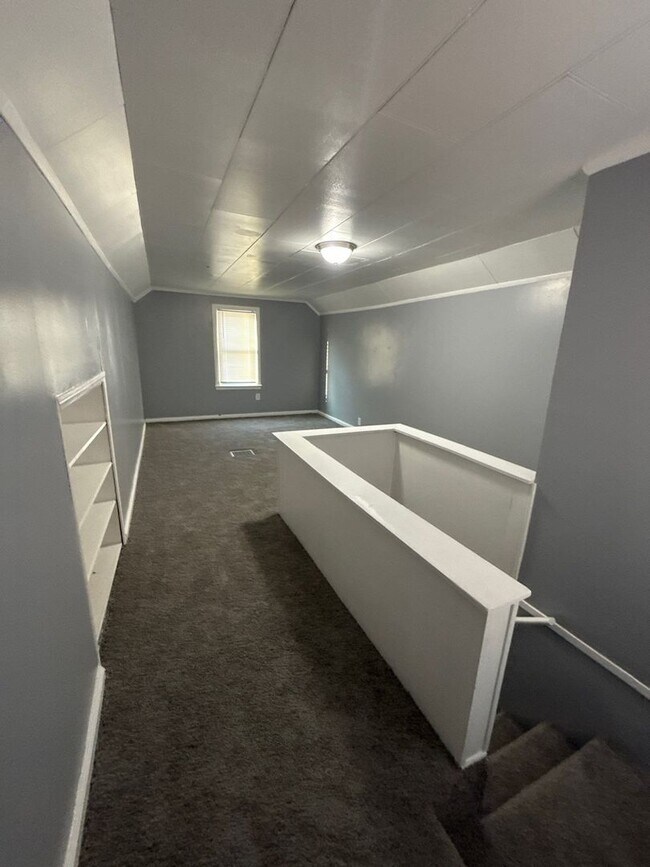 Building Photo - 3 Bedroom Home In Detroit