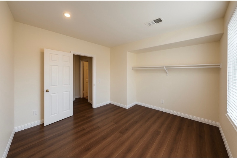 Primary Photo - 13744 Dellbrook St