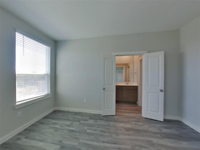 Building Photo - 1732 Mexican Heather Dr
