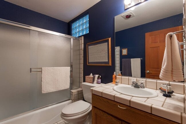 Building Photo - Furnished Mountain Oasis in Felton!