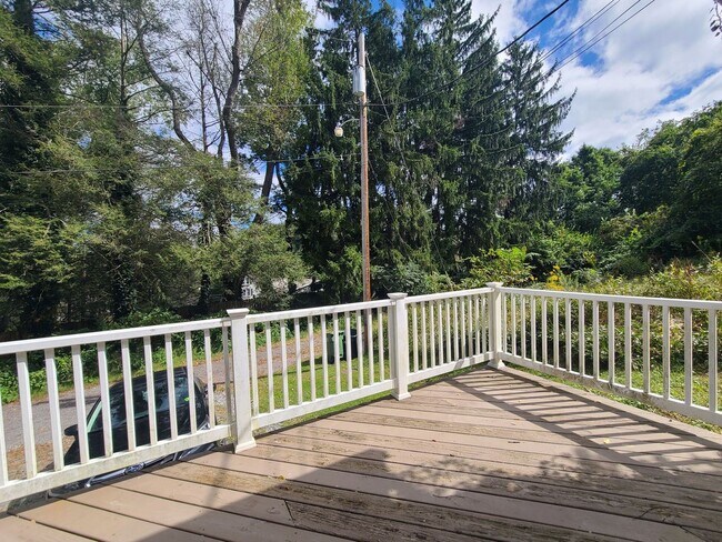 Building Photo - 3 br, 2 bath House - 131 Springbrook Street