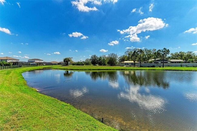 Building Photo - 4789 Vasca Dr