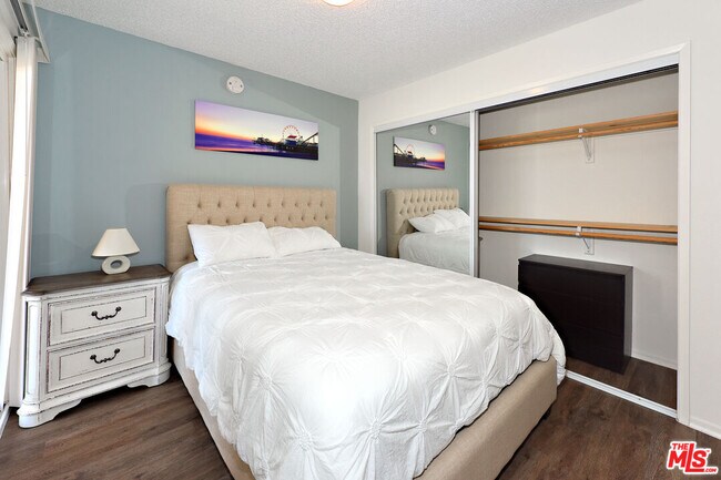 Building Photo - 3600 Bagley Ave