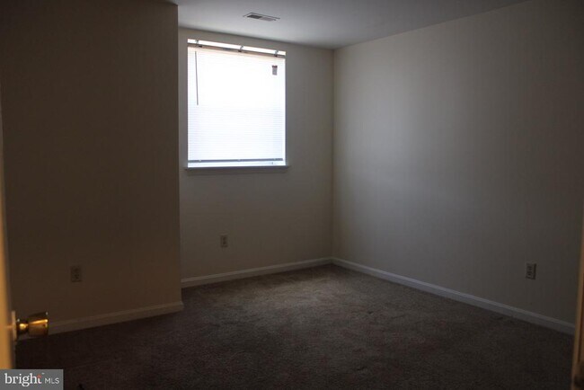 Building Photo - 6609 Rapid Water Way