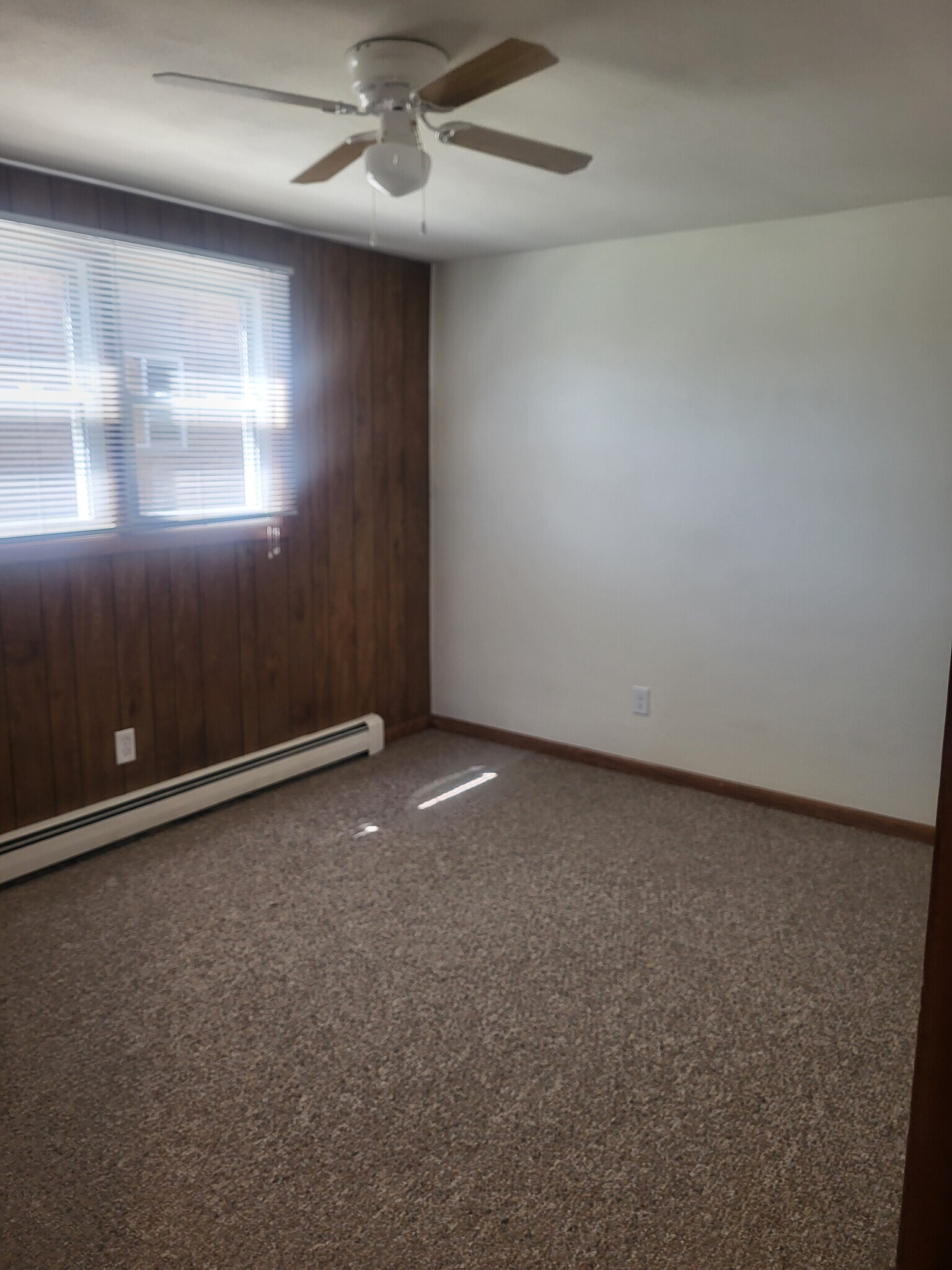 Bedroom 2 - 941 Buena Vista Dr