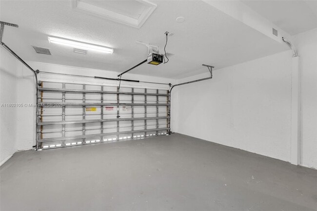 Building Photo - 15699 SW 54th Ct