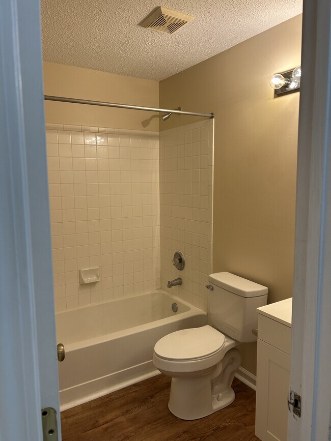 Building Photo - 3792 Hitchcock Way