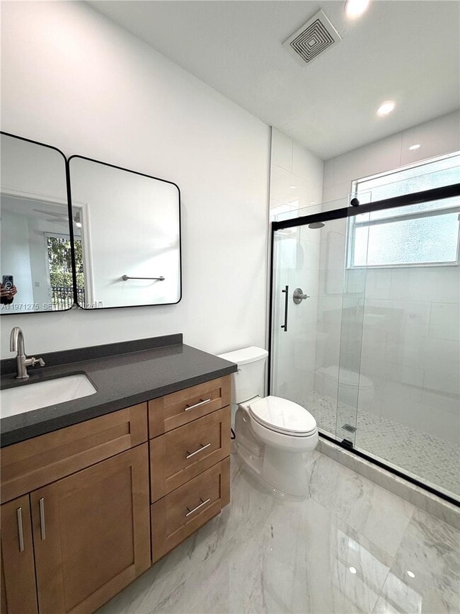 Building Photo - 4402 SW 160th Ave