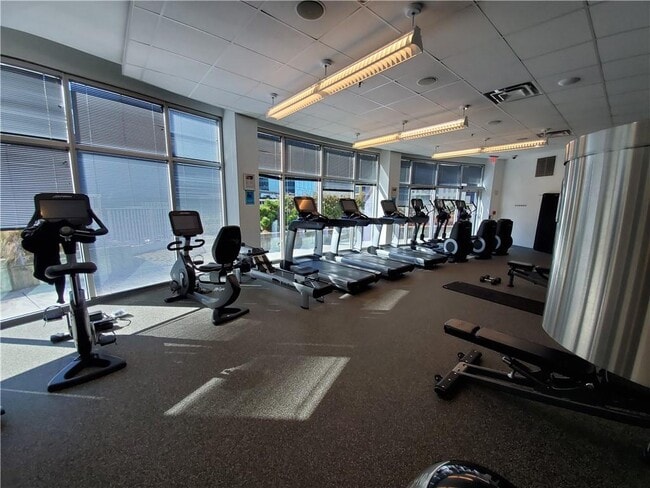 Building Photo - 950 W Peachtree St NW