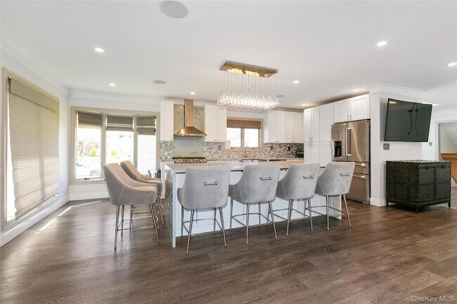 Building Photo - 22 Olive St