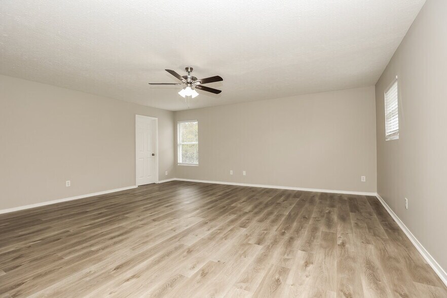 Building Photo - 209 Centreboard Ct