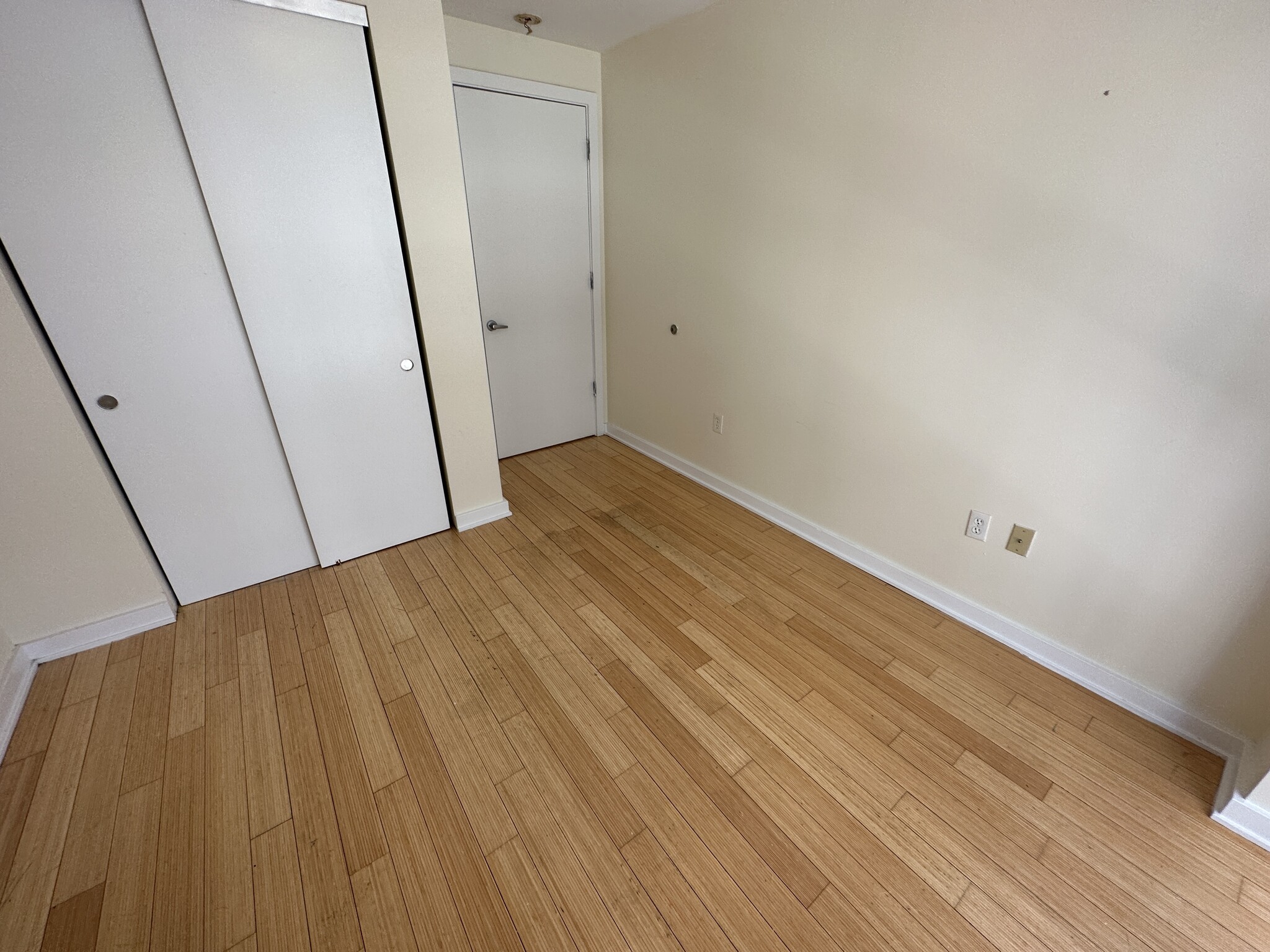 Building Photo - 5 Boylston Pl