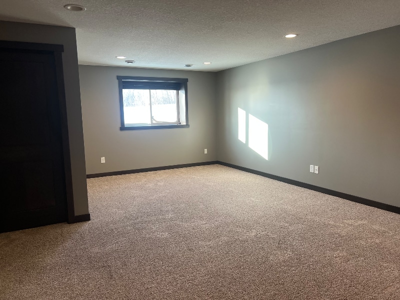 Building Photo - 306 Luella Pl NE