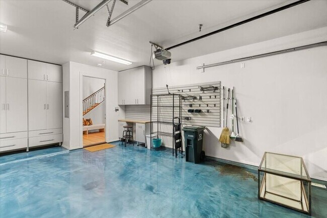Building Photo - 1529 Barton Springs Rd