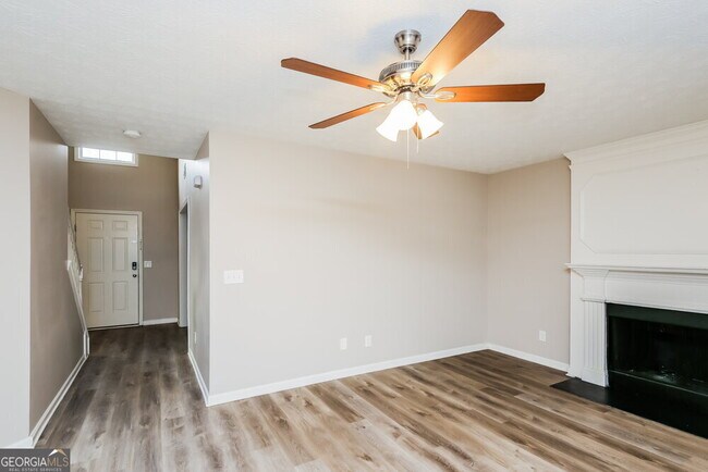 Building Photo - 2500 Pendergrass Ln