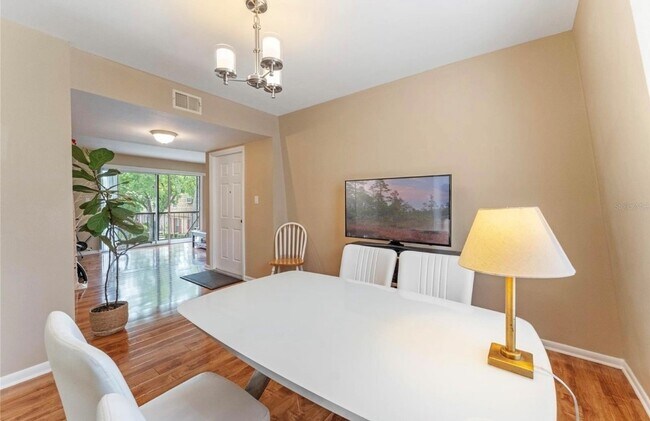 Primary Photo - 200 St Andrews Blvd